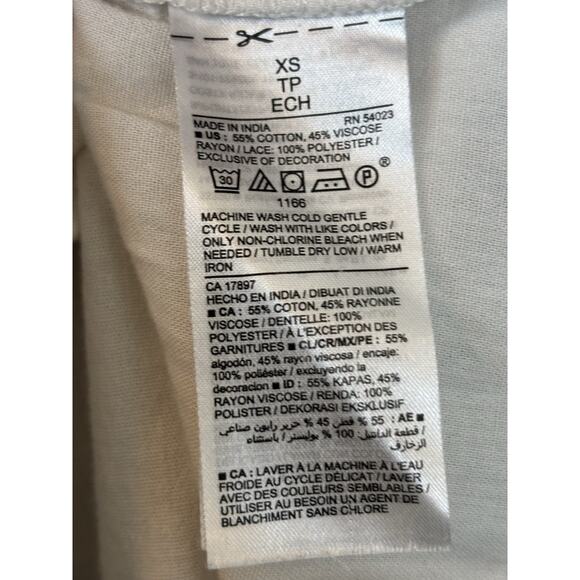 Old Navy Women’s Relaxed Tie Neck Crochet Lace Sleeve Blouse Peasant XS White - Picture 5 of 8